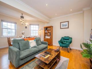 Gated Riverside London SE16 apartment with parking Pass the Keys - Londra - 5