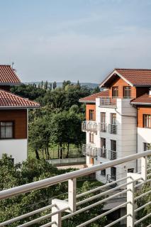 Elegancki i Stylowy Apartament w Gdańsku z Klimatyzacją, Wanną i Parkingiem by Noclegi Renters - Danzica - 8