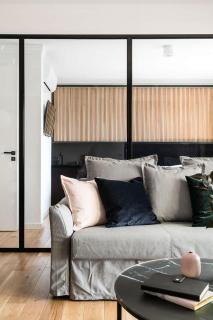 Elegancki i Stylowy Apartament w Gdańsku z Klimatyzacją, Wanną i Parkingiem by Noclegi Renters - Danzig - 1