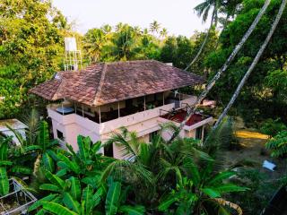 Bella Beach Villa - Mararikulam - 9
