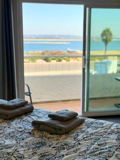 Panoramic View Bayfront Gem 3BR - San Diego - 5