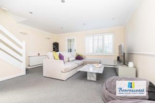 Bournecoast - Family Home with Garden - WIFI - HB9617 - Christchurch - 0