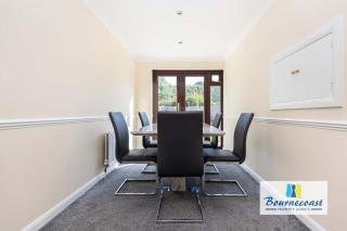 Bournecoast - Family Home with Garden - WIFI - HB9617 - Christchurch - 1