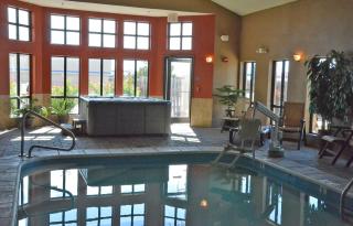 Best Western Plus Country Inn & Suites - 3
