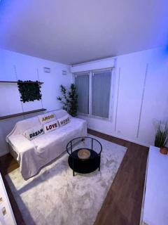 logement moderne ambiance led personnalisable - 5