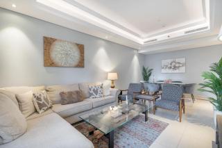 Absolutely Stunning 3 Bedroom Apartment in Downtown - Dubai - 0