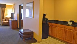 Best Western Plus Country Inn & Suites - 1
