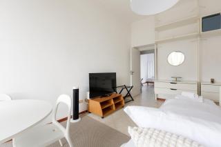Gambara M1 White Functional Apartment - Milan - 8