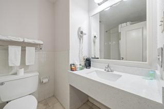 Americas Best Value Inn & Suites Brenham - Brenham - 6