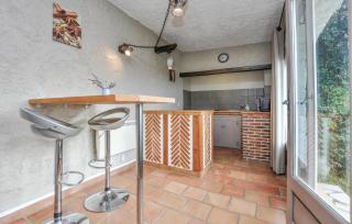 2 Bedroom Cozy Apartment In Spéracèdes - 5