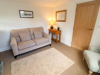 Holborn Cottage, Blencathra Street - 4