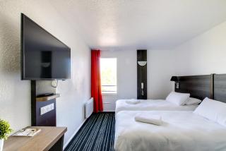 Brit Hotel Reims La Neuvillette - Reims - 4