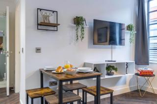 Stunning APT for Contractors, professionals business needs & family trips - Birmingham - 2