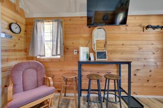 Cabin on Rivers Edge Trail in Steamboat Rock! - Steamboat Rock - 2