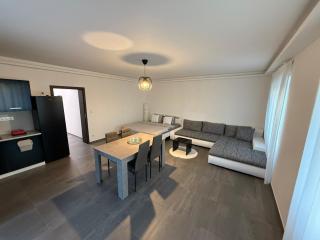 Byt apartman 72m2 private garden PARKING FREE - Praga - 5
