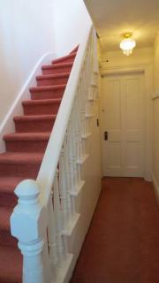 Charming Farmhouse in the City, Near Wine Country - Belleville - 5