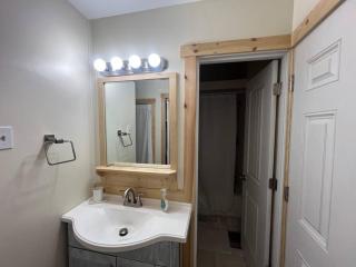 Large Studio LIGHT & VIEWS - Beautiful with Deck - Message Direct - 7