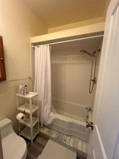 Large Studio LIGHT & VIEWS - Beautiful with Deck - Message Direct - 2