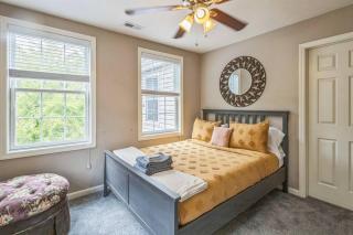 Modern 3-Bed Home with Game Room and Deck - Pittsburgh - 9