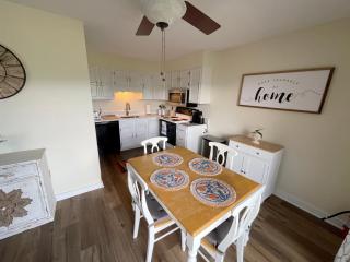 Lake View Condo - Basye - 5