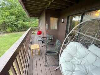 Lake View Condo - Basye - 7