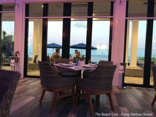 Beautiful Condo, 2 Bedrooms and a Den in Friday Harbour Resort! - 7