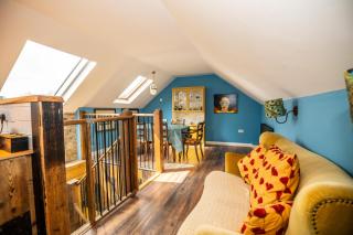 Bartholomew's Loft at Johnsfort - 3