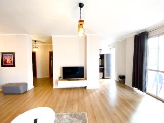 Modern Apartment at New Bazaar, Central Tirana - Tirana - 5