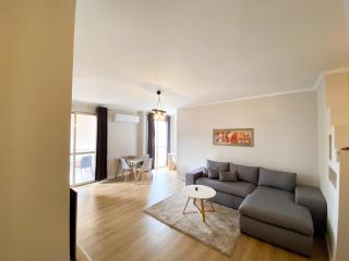 Modern Apartment at New Bazaar, Central Tirana - Tirana - 4
