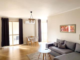 Modern Apartment at New Bazaar, Central Tirana - Tirana - 3