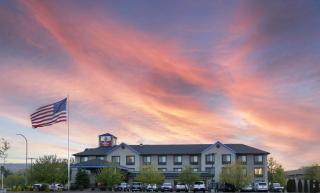 Best Western Plus Ellensburg Hotel - Ellensburg - 0