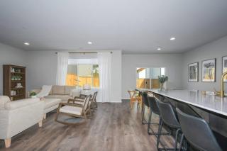 Camas Family Home - Private Hot Tub & Pool Access - Camas - 5
