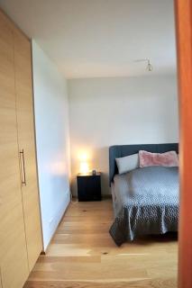 Stunning Townhouse by the lake - Reykjavik - 6
