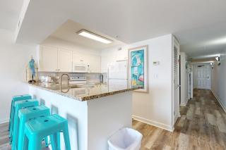 Pelican Isle Condominiums II - Fort Walton Beach - 4