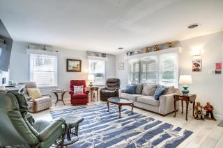 4 Mi to Beaches Pet-Friendly Berlin Home! - Berlin - 5