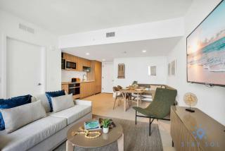 Modern 1BR Apartment with Pool - 1