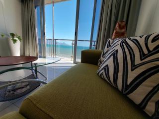 Infinity Beachfront 607 - Seaside Bliss Self-Catering Apartment - 8