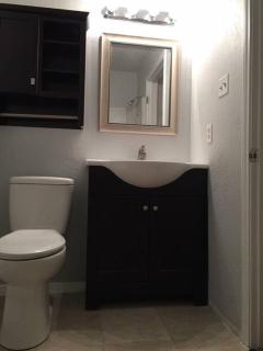 2 Master br apt 1st floor ,20 min to beach - 6