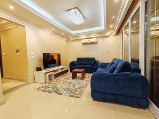 Luxury Furnished Flat in Rehab New Cairo - 0