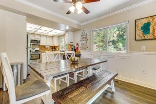 Walk to Donner Lake Truckee Cabin with Private Deck - 5