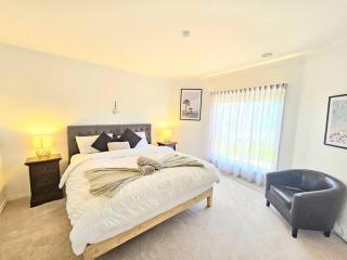 Panayil BeachHouse ! Stunning Ocean Views! - Port MacDonnell - 9