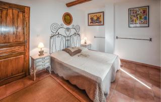 1 Bedroom Nice Home In Roussillon - Roussillon - 3