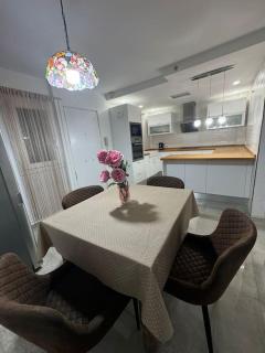 Casa PRECIOSA ideal para familias - 2