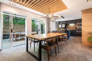 Camps Bay Beach House, 2min walk to beach - 2