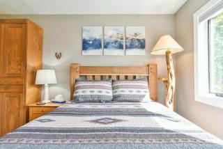 Lake Forest Lakeside Condo Mountain Lake Views - 1