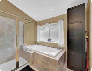 A master suite with own kitchenette and bath - 8