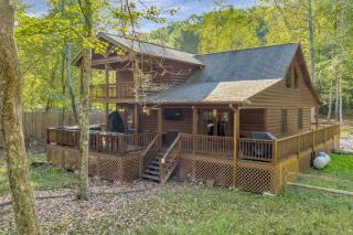 The cozy cabin get away with hot tub - Blue Ridge - 8