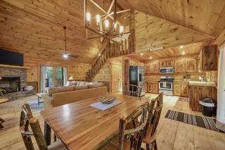 The cozy cabin get away with hot tub - Blue Ridge - 3