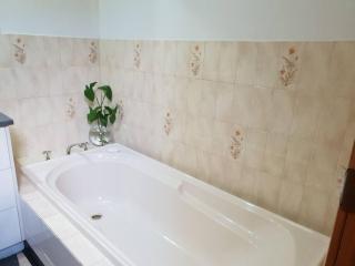 Deakin Town House - Mildura - 7