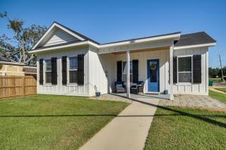 Steps to Beach Modern Gulfport Getaway! - 8